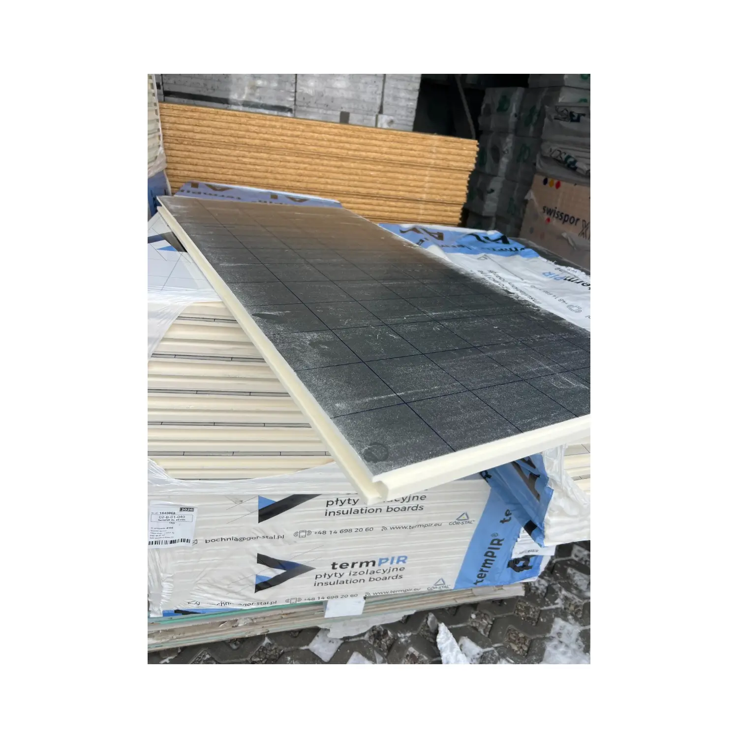 TermPIR® AL - płyty na palecie